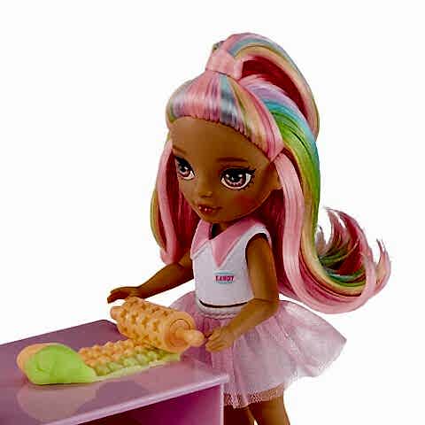 Rainbow High Littles Kandy’nin Tatlı Dükkanı Seti