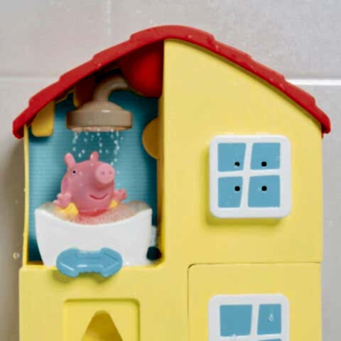 Peppa Pig Peppa'nın Banyo Oyun Evi Seti