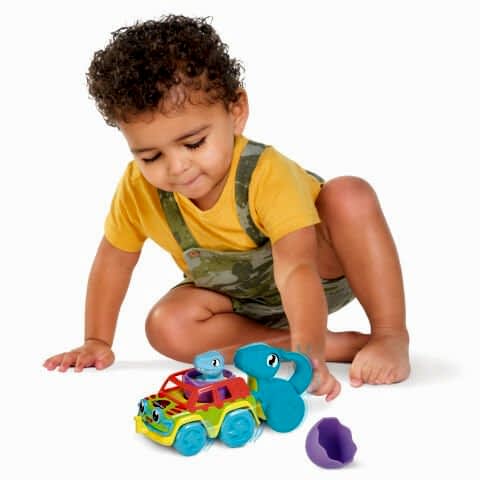 Jurassic World Dino ve Renkli Araç