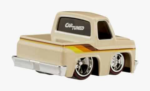 CarTuned S3 1987 Chevy C10 - Krem Rengi Custom Araba