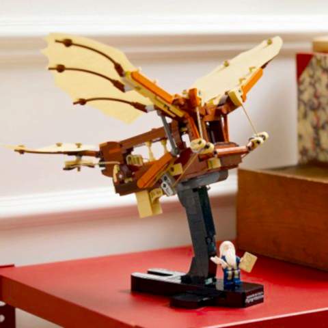 LEGO® Icons Leonardo da Vinci’nin Uçan Makinesi Yetişkinler için Masa Süsü Seti 10363