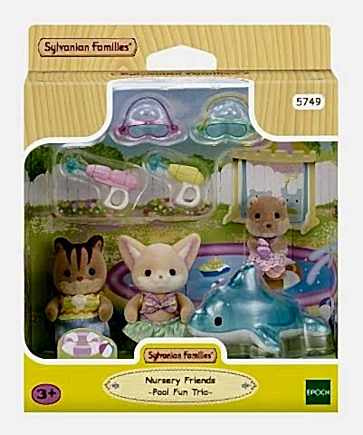 Anaokulu Arkadaşları Havuz Eğlencesi Üçlüsü