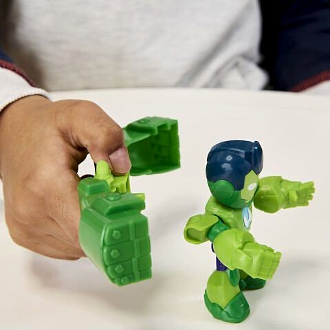 Iran Man Arkadaşları Figür